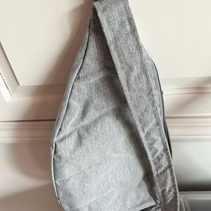 Lighten up essential Vera Bradley Sling Bacpack